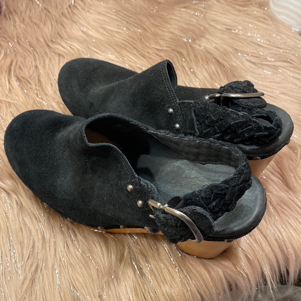 Uggs Clogs